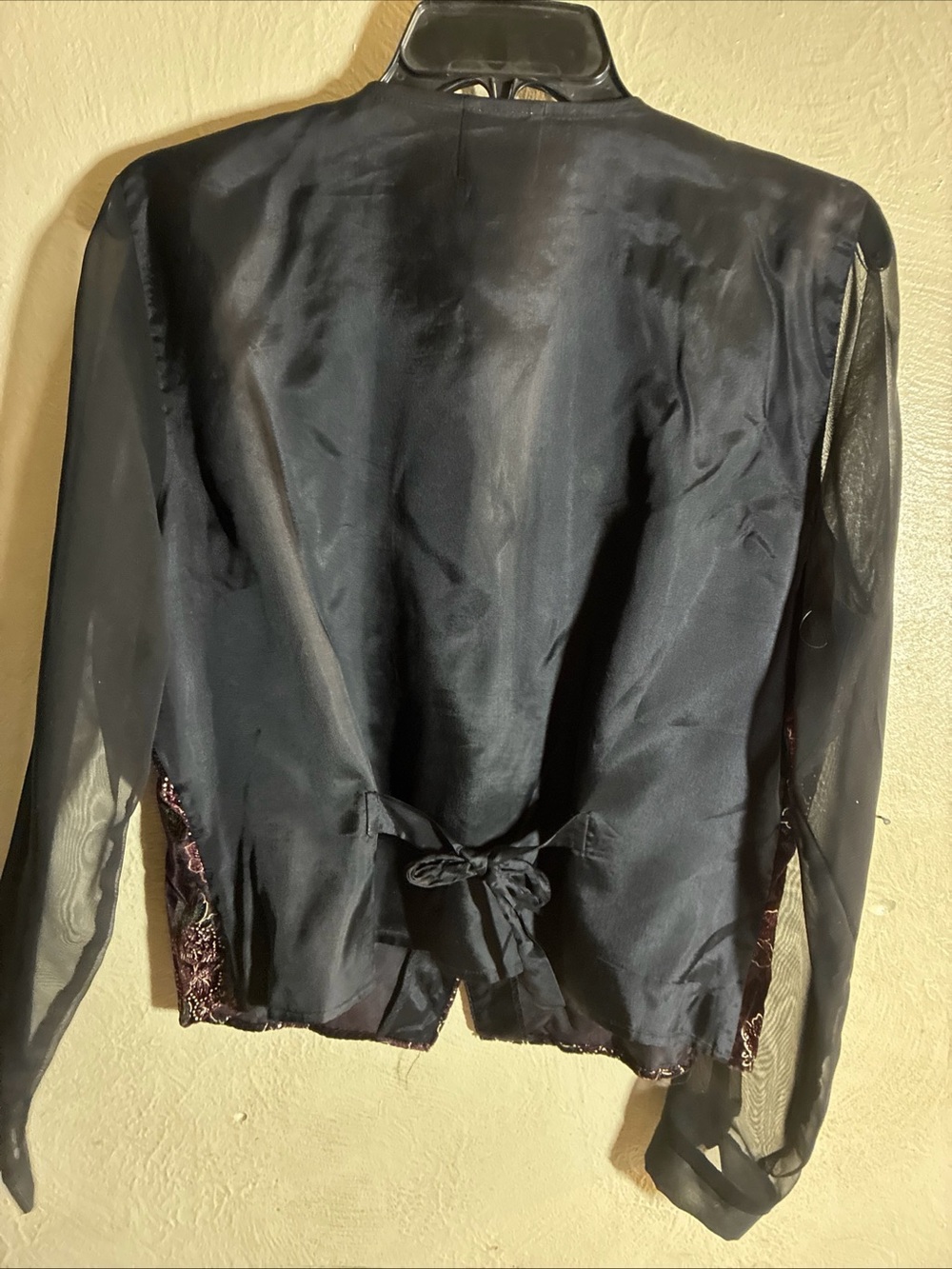 Velvet Floral Button-Front Blouse in Burgundy and Black - Picture 8 of 12